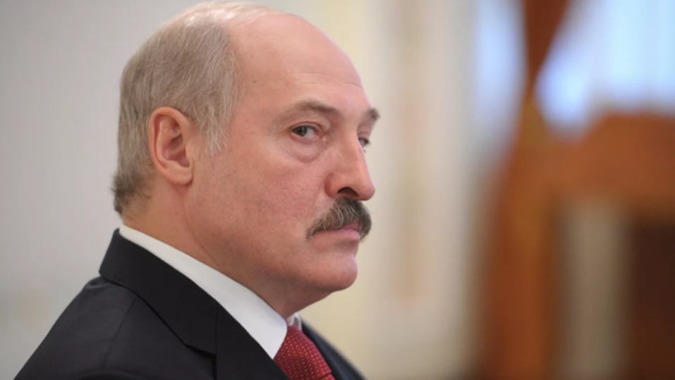 卢卡申科拒绝将北约演习视为“武器摇摆”。