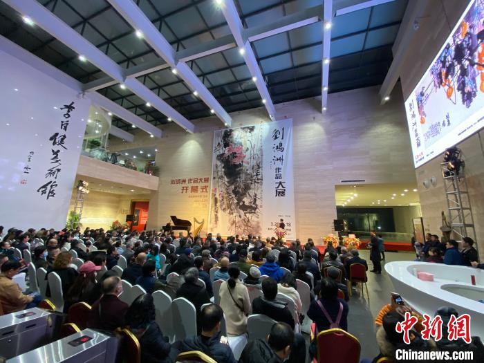 湘西画家刘鸿洲作品长沙展出汇聚其艺术生涯200余幅作品